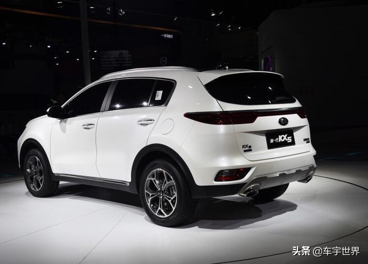 新一代起亚kx5中网是什么颜色,新一代kx5前脸总成