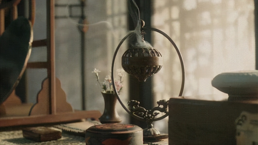 焚香：几近消失的艺术，我们熟知的“背诵天团”都成了调香圣手