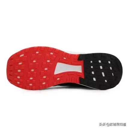 东楼4F｜耐克、阿迪持续输出ing，最高直减400!超赞新款狠货出血