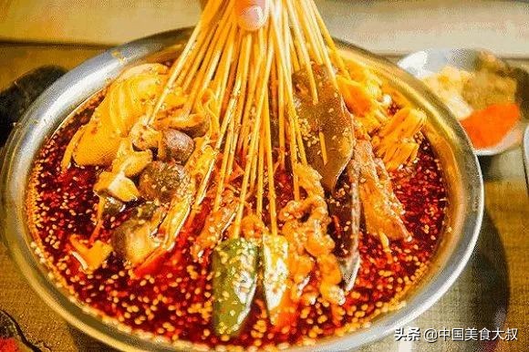 麻辣烫串串香的做法摆摊,麻辣烫地摊串串香的做法及配方