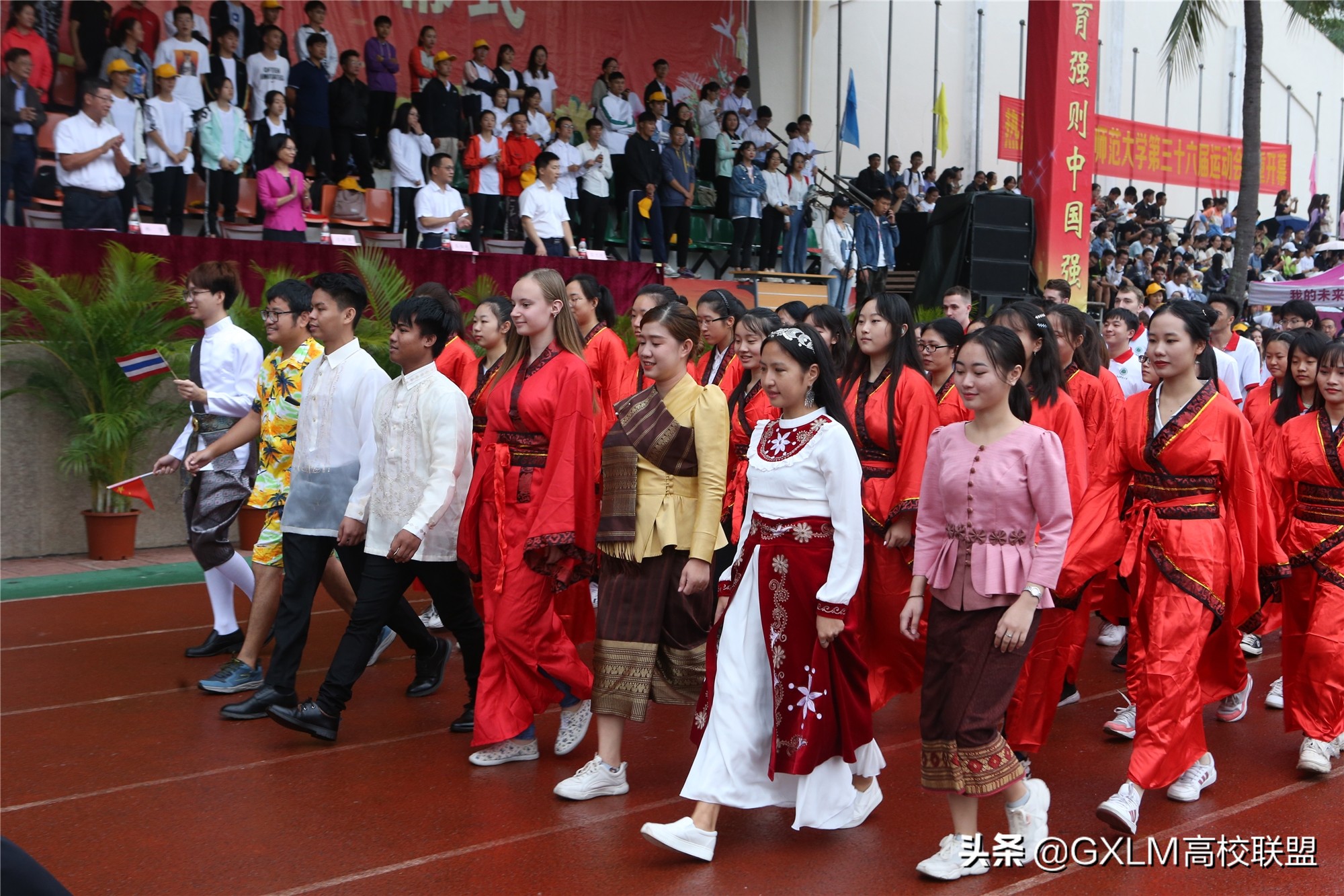 海南师大是个什么档次的大学,海南的学校琼台师范学院