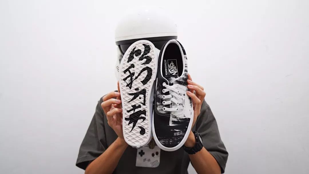 vans买正好的还是买大一点的,vans建议买大还是买小