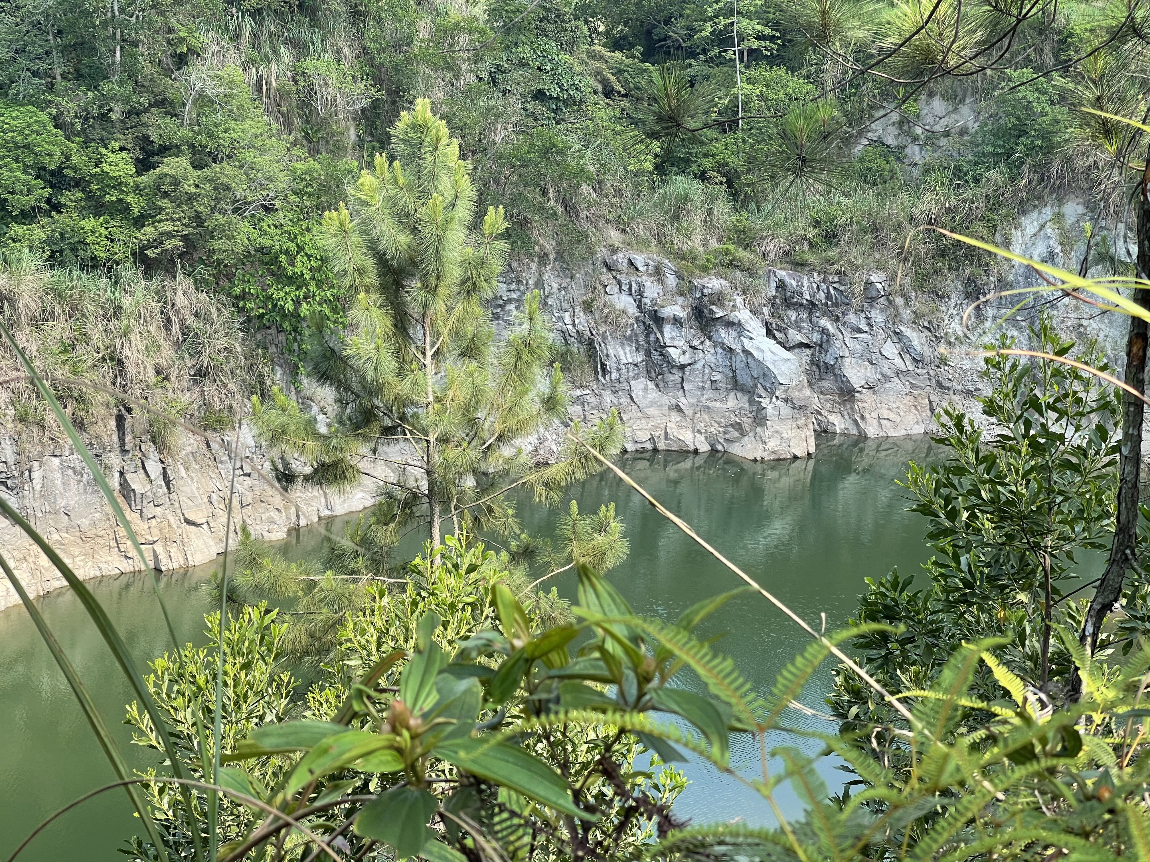 屯昌羊角岭水晶矿现在还能去吗,海南水晶矿遗址