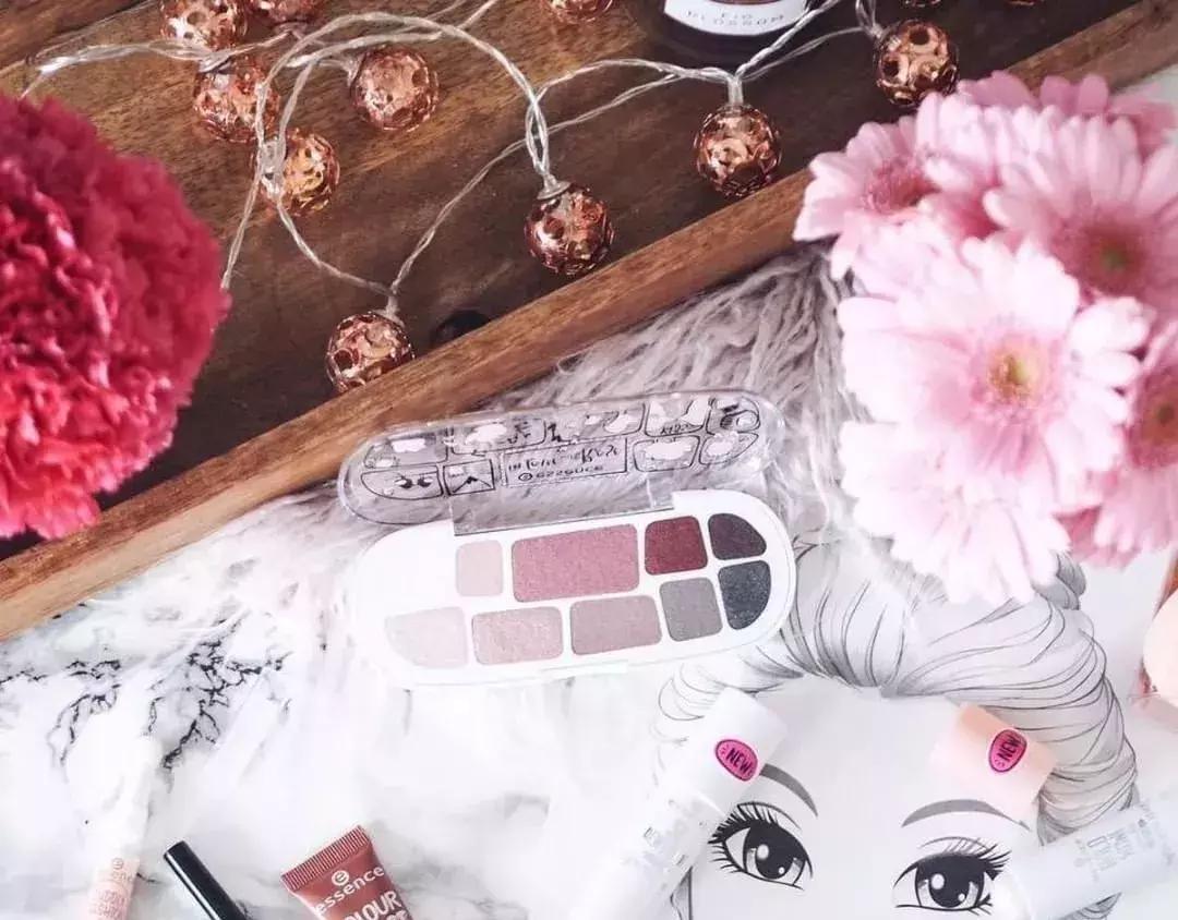 单眼皮肿眼泡如何画汉服妆容,肿眼泡单眼皮桃花妆