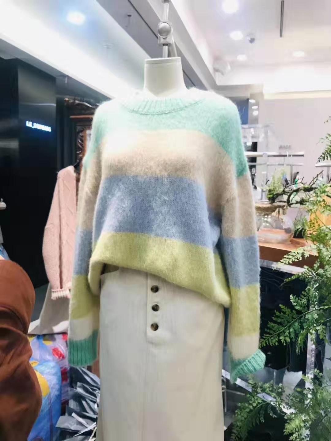 告别矮胖老，你需要选对款，韩国服装来撑场