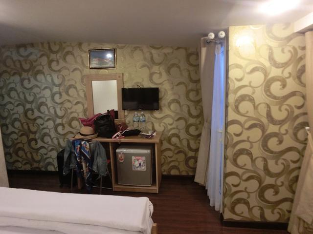 一个人去越南怎么住酒店,越南五星酒店住一晚上多少钱