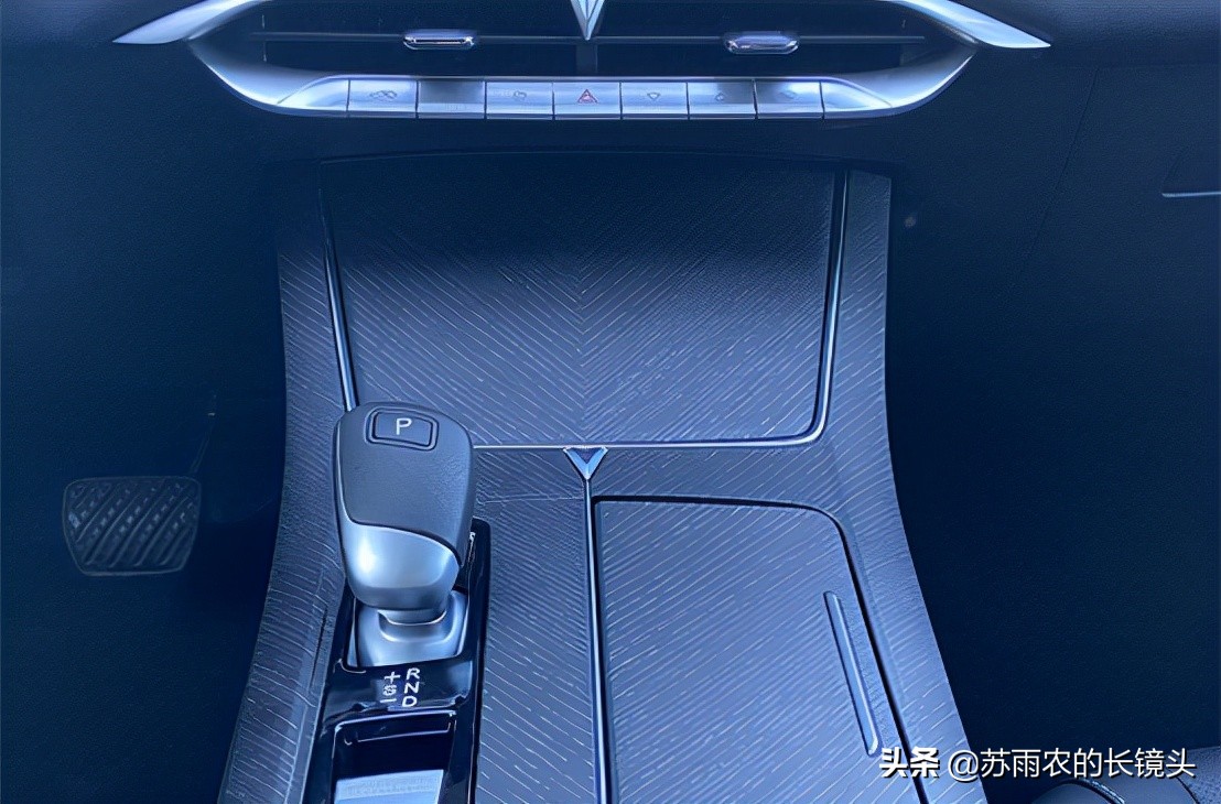 和大V一起翻山越岭高原地区试驾东风日产启辰大V