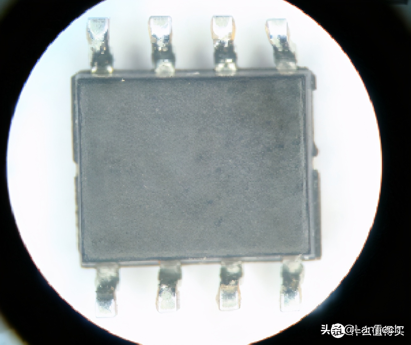 看芯片内部用什么显微镜,芯片在显微镜下的样子