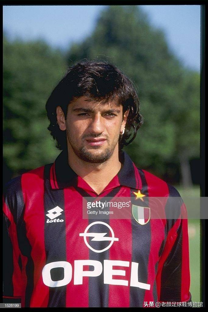 世界第一身价给世界杯金靴带绿帽，遭现世报，米兰千万美元打水漂