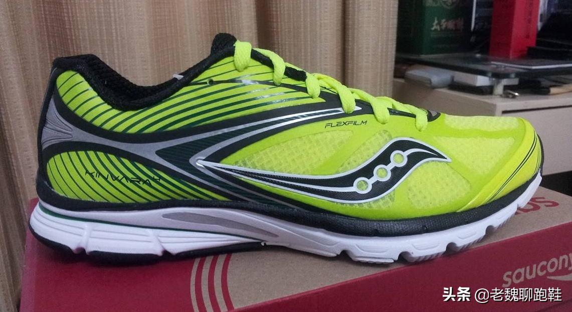 asics是什么牌子鞋价格多少钱,asics是什么档次的鞋