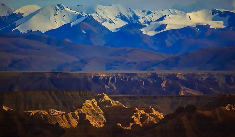 阿里大北线之穿行 (走过大北线的阿里巴巴)