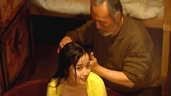 图解电影《弓》,从未见过如此独特的少女*处破**方式