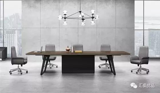 8090成家居消费主体汇俱优品打造年轻人的办公家具生活馆