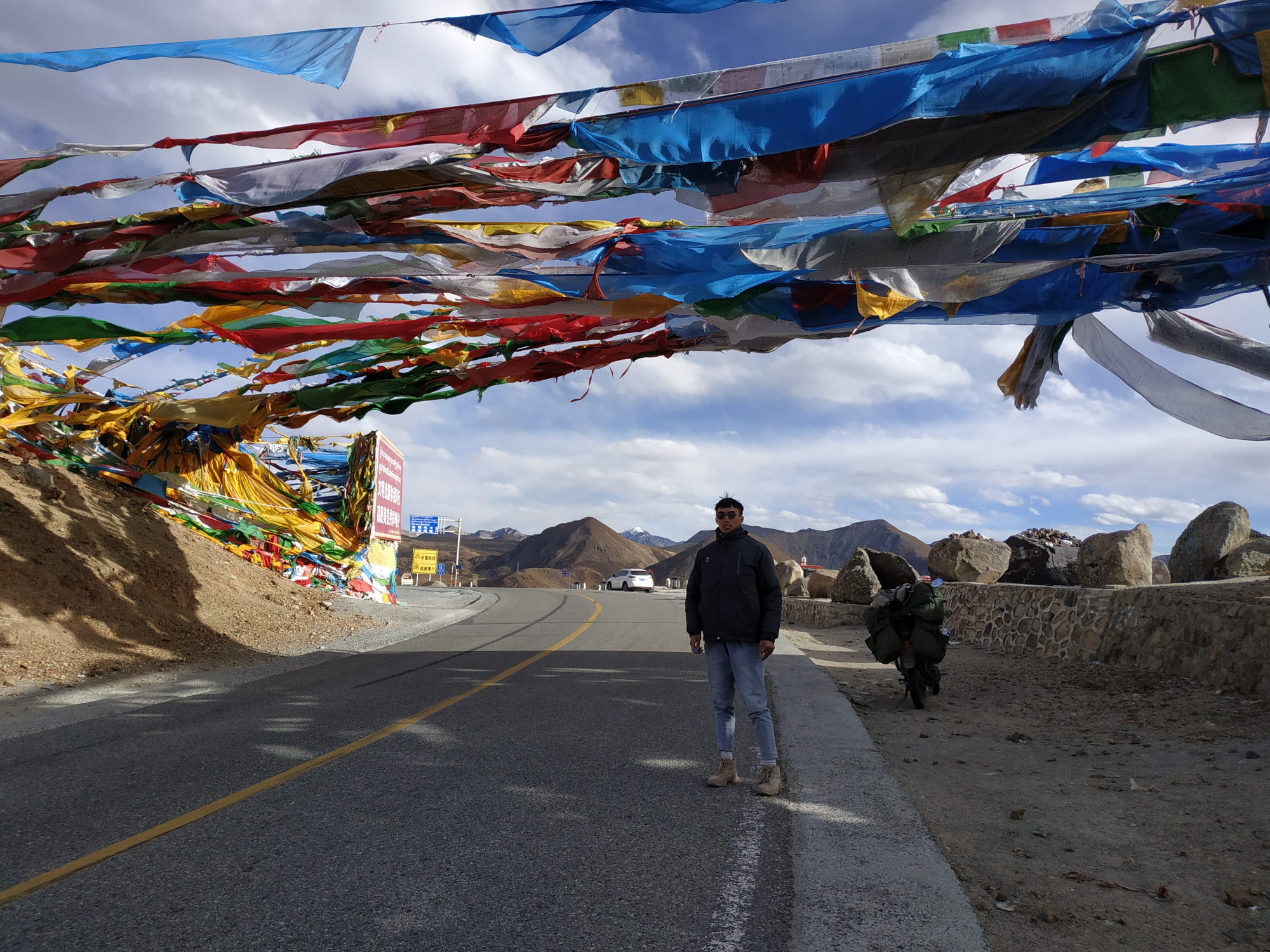 125摩托可以去318吗,125摩托能进市区吗