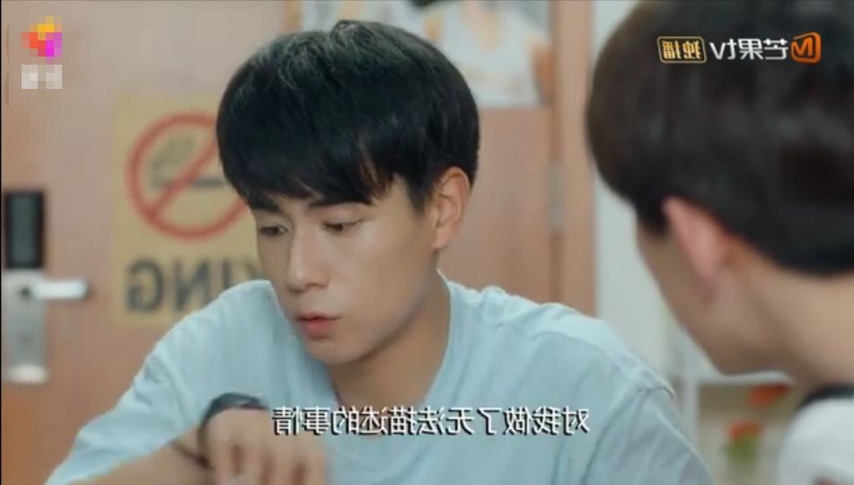 情侣对话高情商的聊天技巧,如何跟一对情侣聊天高情商的话术