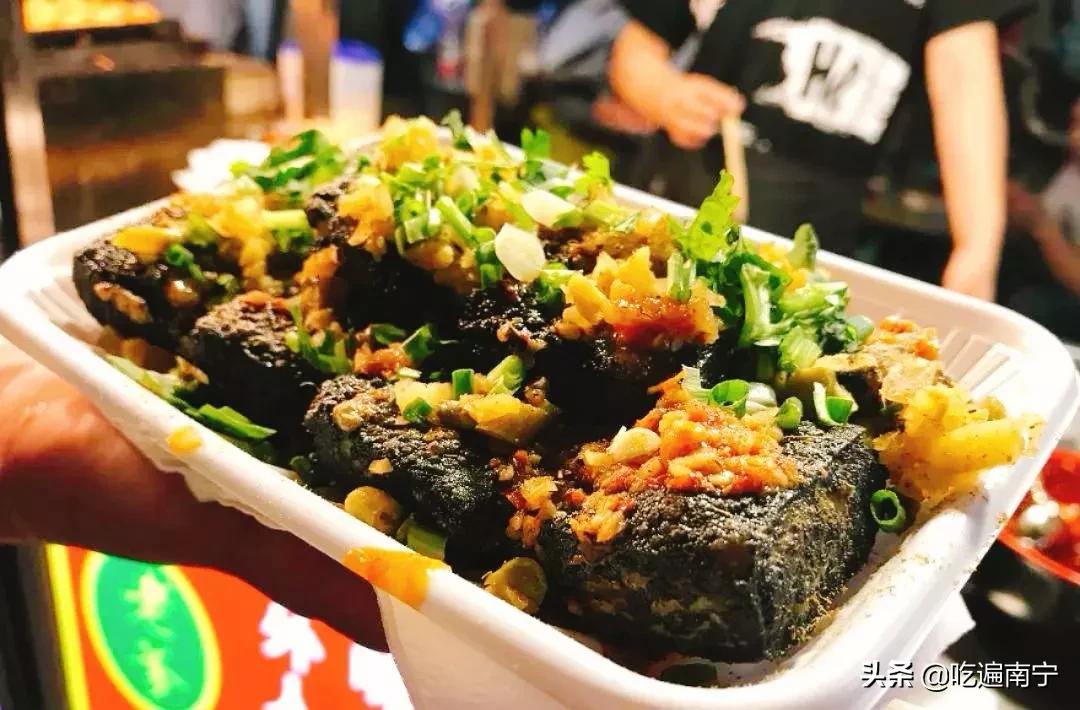 南宁摆摊最赚钱的地方,全南宁最精致路边摊