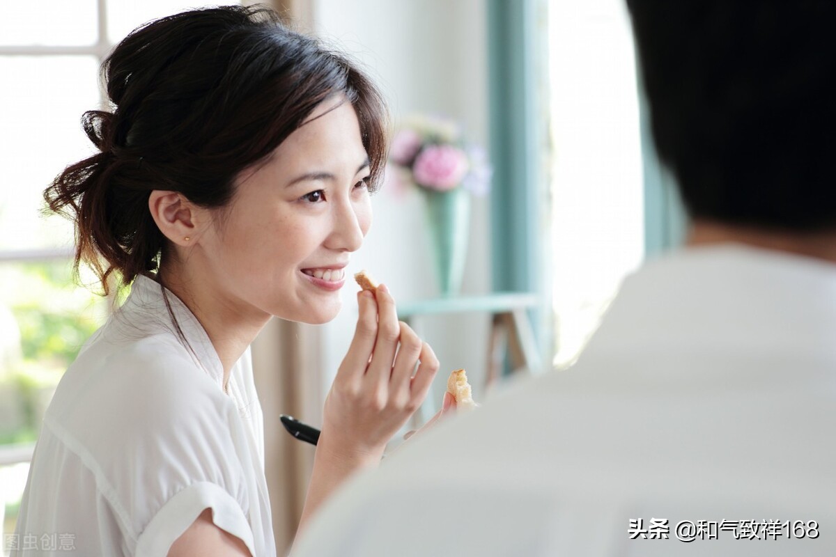 家长不善言辞怎么跟孩子聊天,面对孩子不愿意沟通怎么办