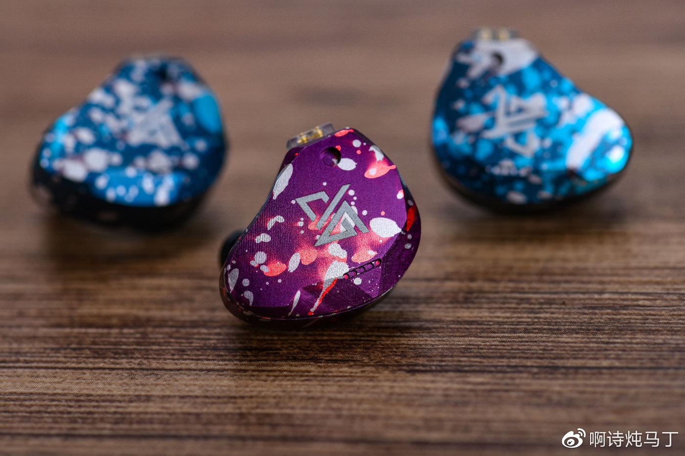 视觉系大师，声音是否也好听？—徕声RT-3三单元圈铁耳机