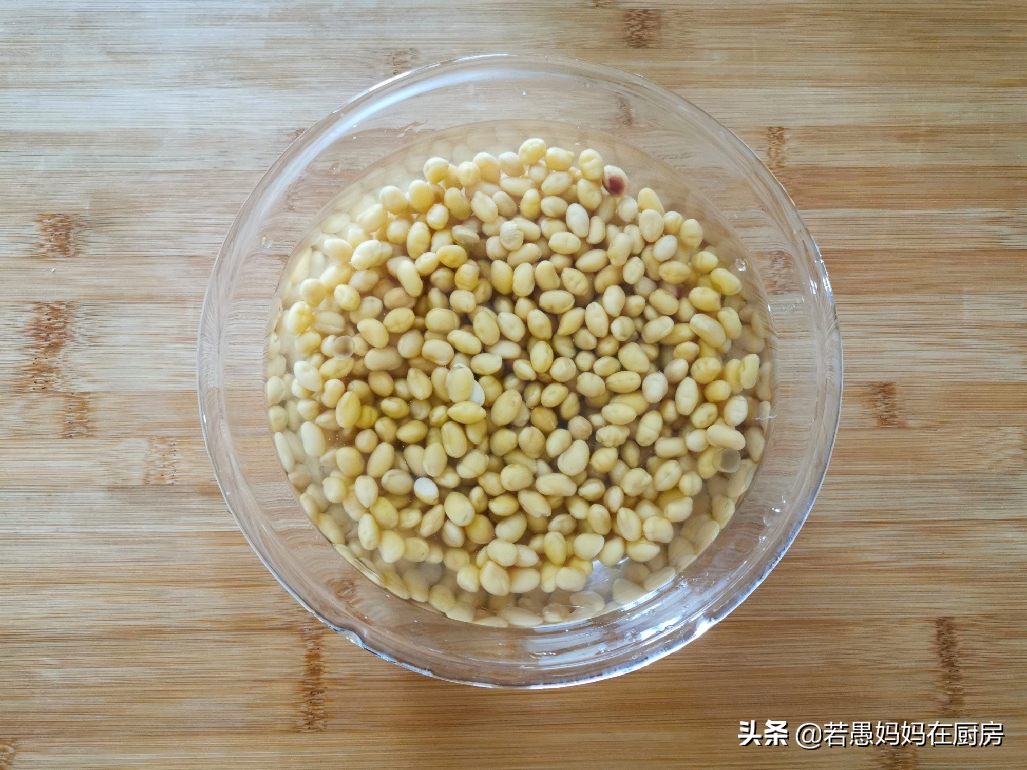 在家用1斤黄豆和白醋做豆腐,1碗黄豆2勺白醋教你在家自制豆腐