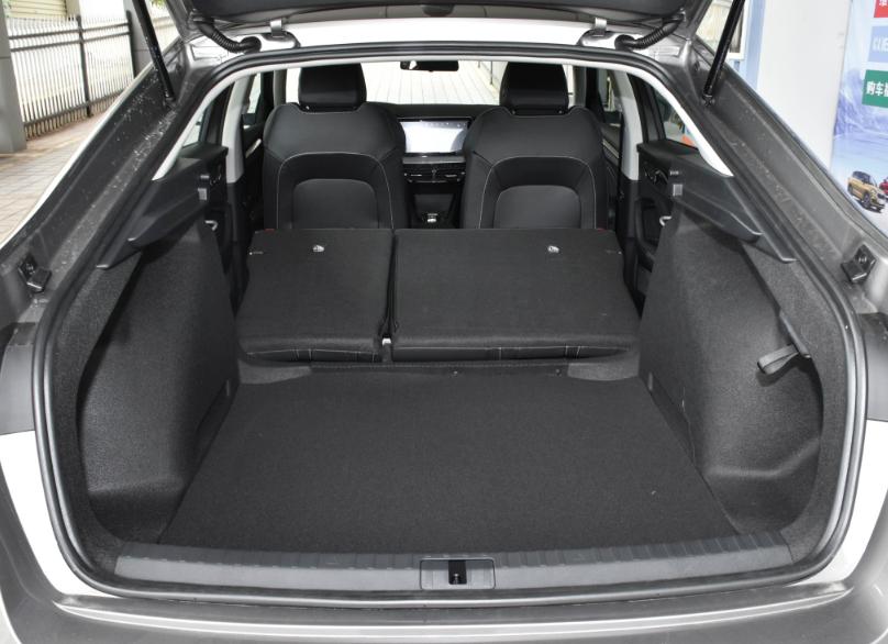 动力好省油耐用操控好的家用车suv,最省油的紧凑级家用轿车试驾