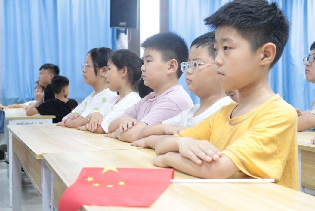 趣味小实验蜡烛熄灭,趣味小实验点火柴点蜡烛