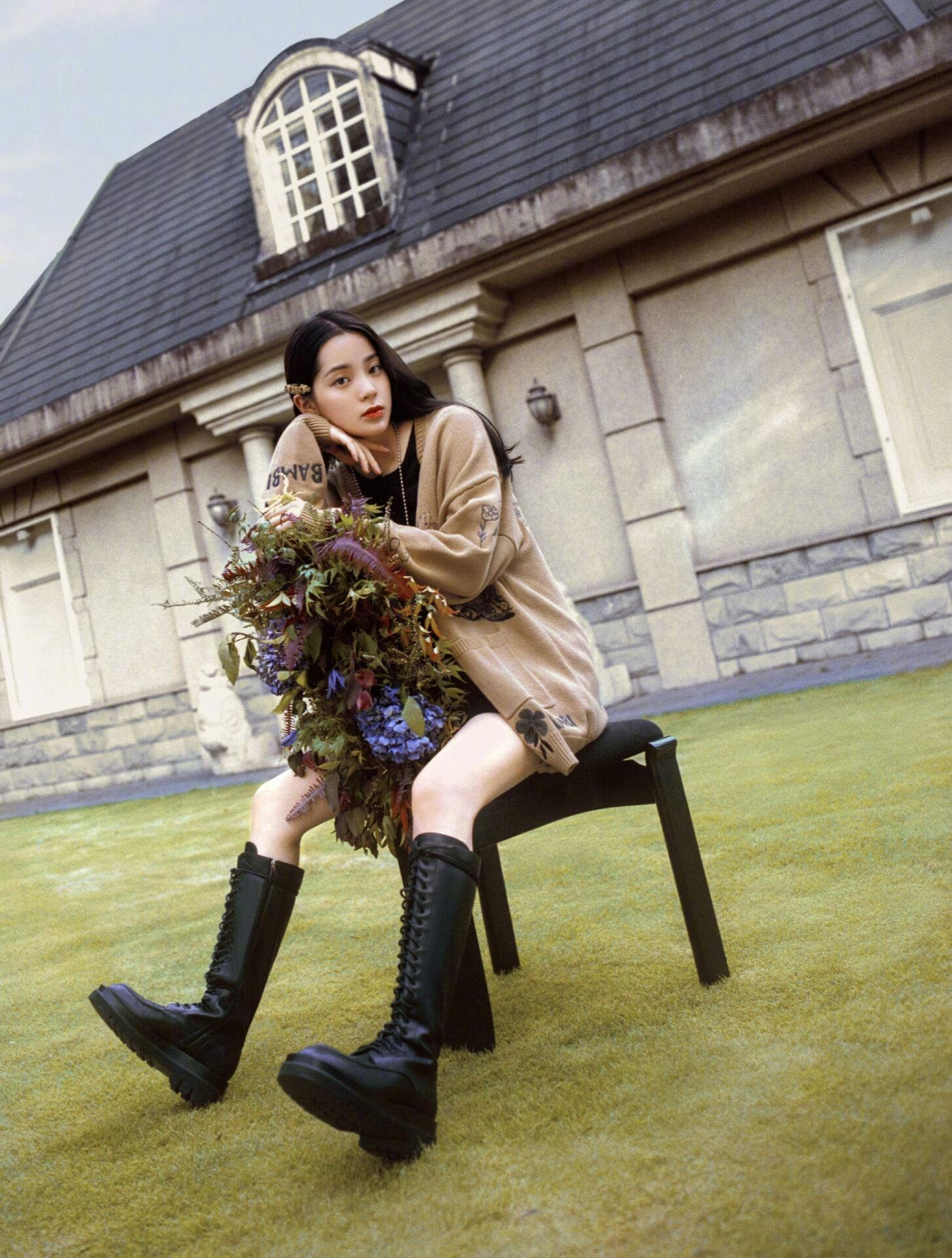 欧阳娜娜衣品升级,欧阳娜娜大胆穿搭美出新高度