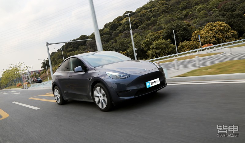 特斯拉modely2021款和2022款区别,20万公里的特斯拉modely怎么样