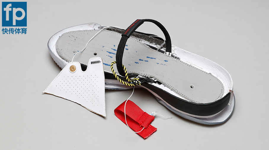 aj33上脚,aj33卡脚怎么破