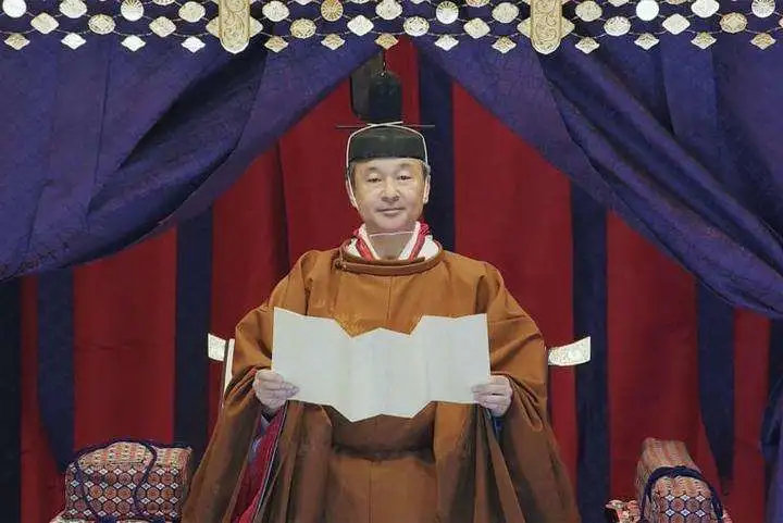 当傀儡风险也大:长文梳理日本天皇们的“被废史”