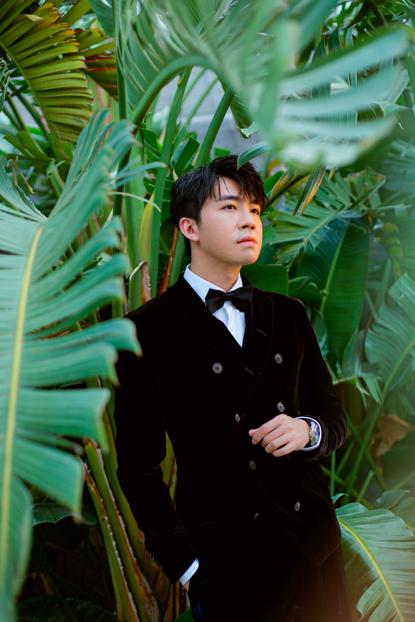 俞灏明庆生三十而立,俞灏明天天兄弟十年