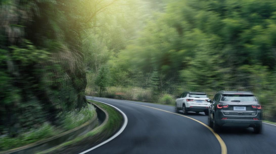 全新Jeep指南者1.3T怎么样？ABB性能日系车油耗，还有王牌四驱