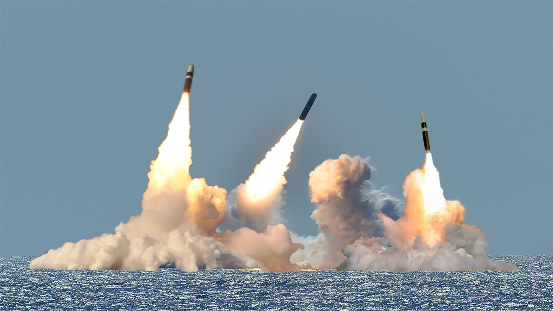 美海军核潜艇发射导弹,美海军研究新型海基核巡航导弹