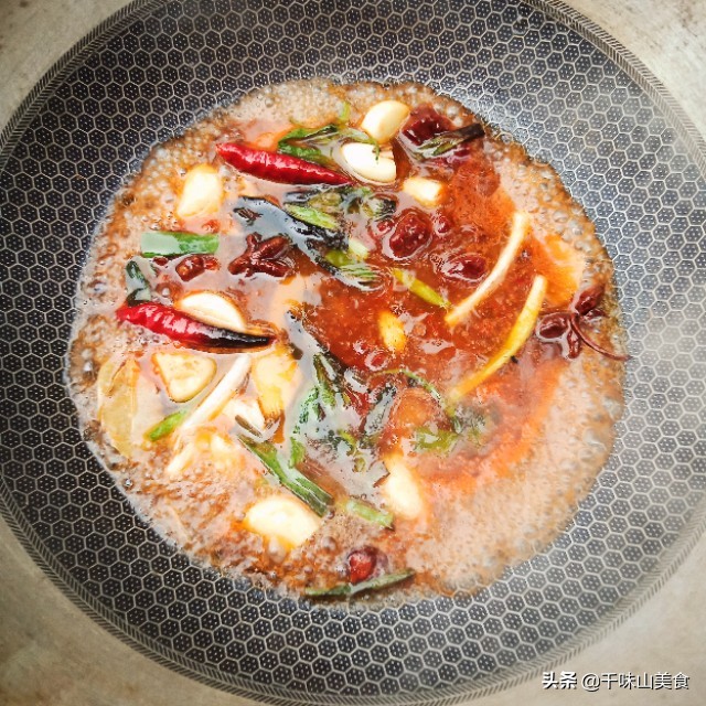 农家炖鱼怎样炖鱼不腥,炖鱼怎么煎鱼不破皮