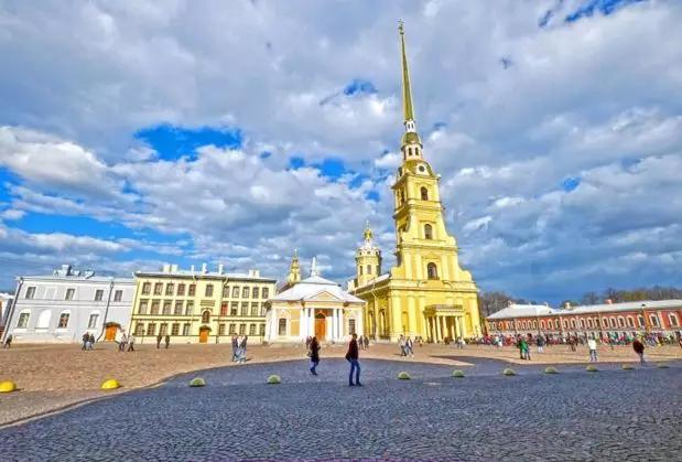 #山屿海国旅带你走进俄罗斯#“低调硬核铁憨憨，帮就是了！”