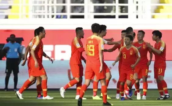 国足万万没想到,昨晚国足比赛谁赢了