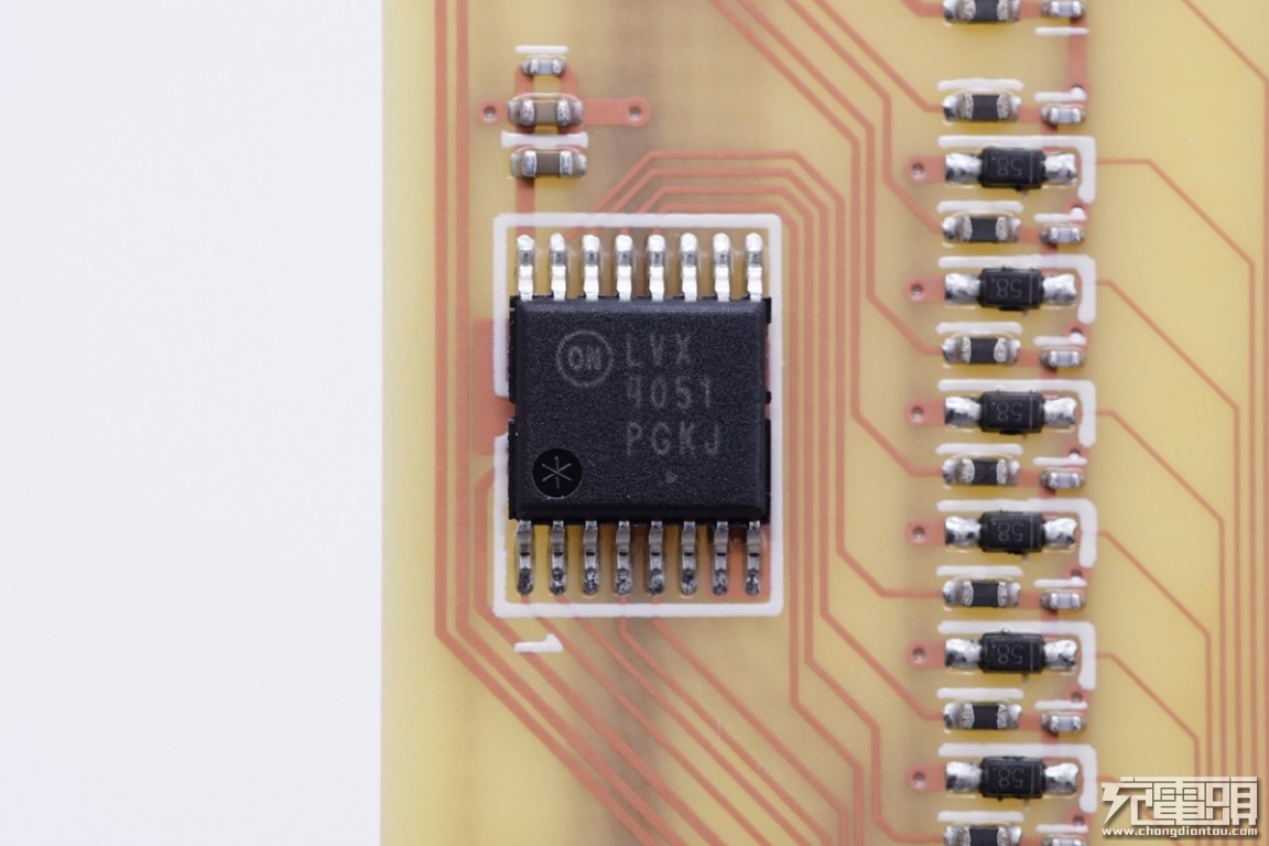 小米20w智能无线追踪式充电器缺点,小米智能追踪式无线充20w拆解