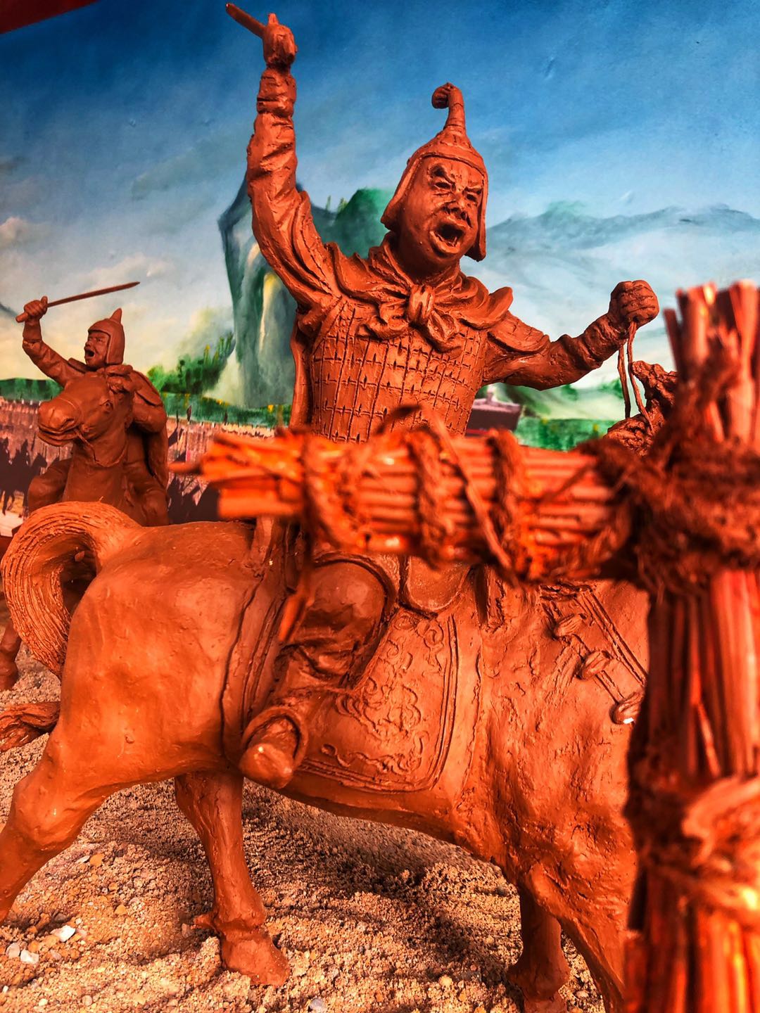 宝鸡凤翔雍州灵山在哪里,宝鸡市凤翔繁华地段