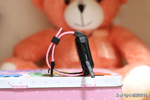 除了视频电话，还能提高孩子英语口语能力，搜狗糖猫儿童手表JOY2