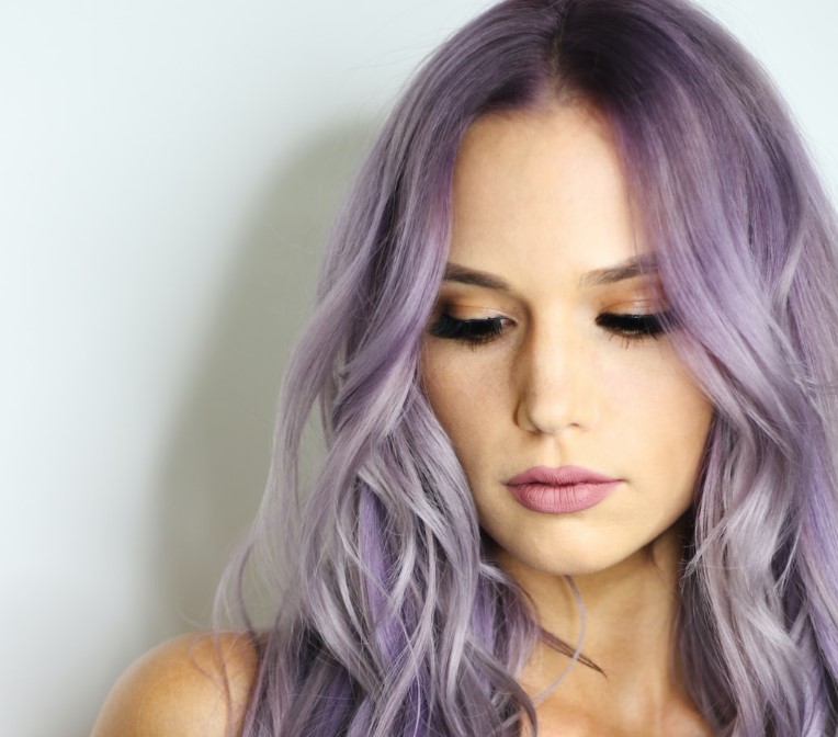 染头发后多久才可以烫发呢,染头发后多久可以烫发