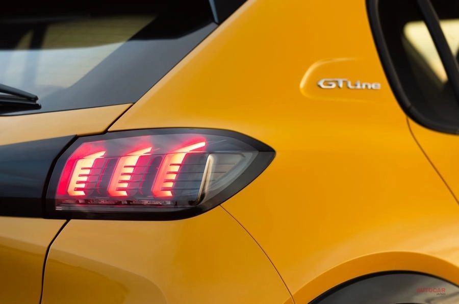 标致2082019款,法系308与208