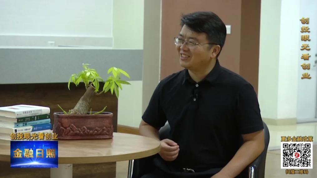 原顺丰的兄弟文豪一如其名，文中有豪，一不小心成了投资大咖！