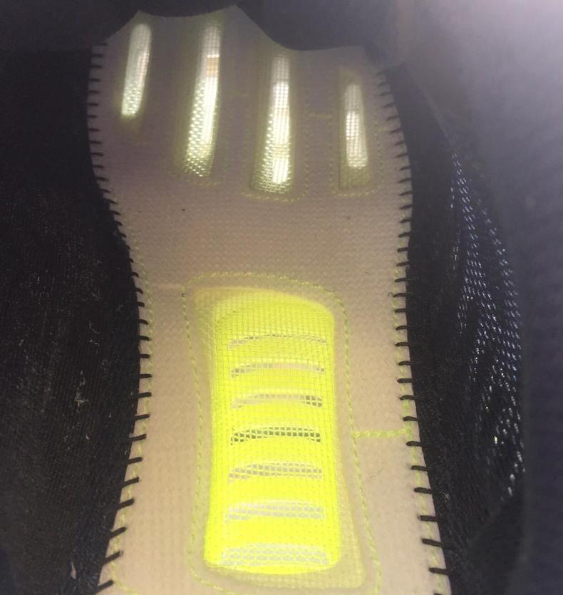 阿迪达斯清风系列跑鞋,夏季跑步阿迪套装