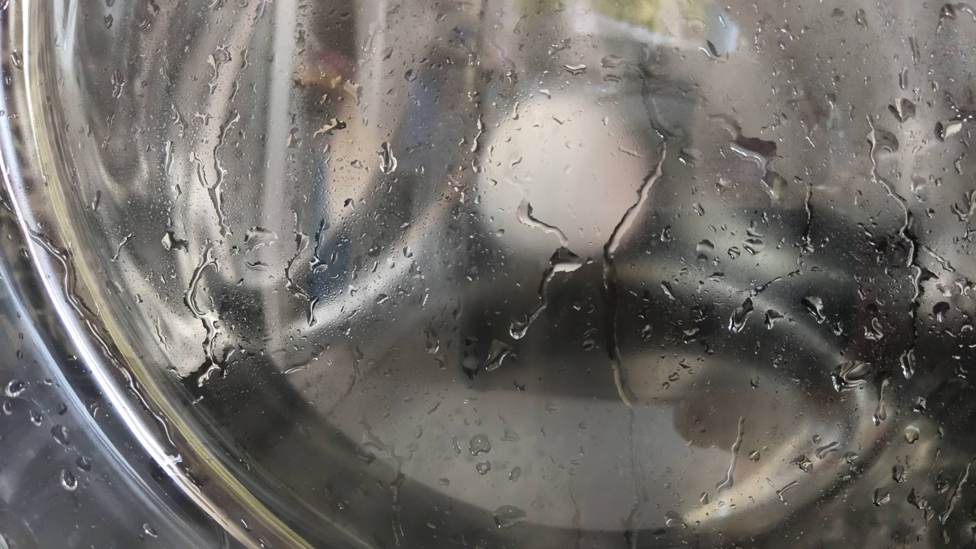 洗烘套装真的能烘干完直接穿吗,选对洗烘套装让衣物护理事半功倍