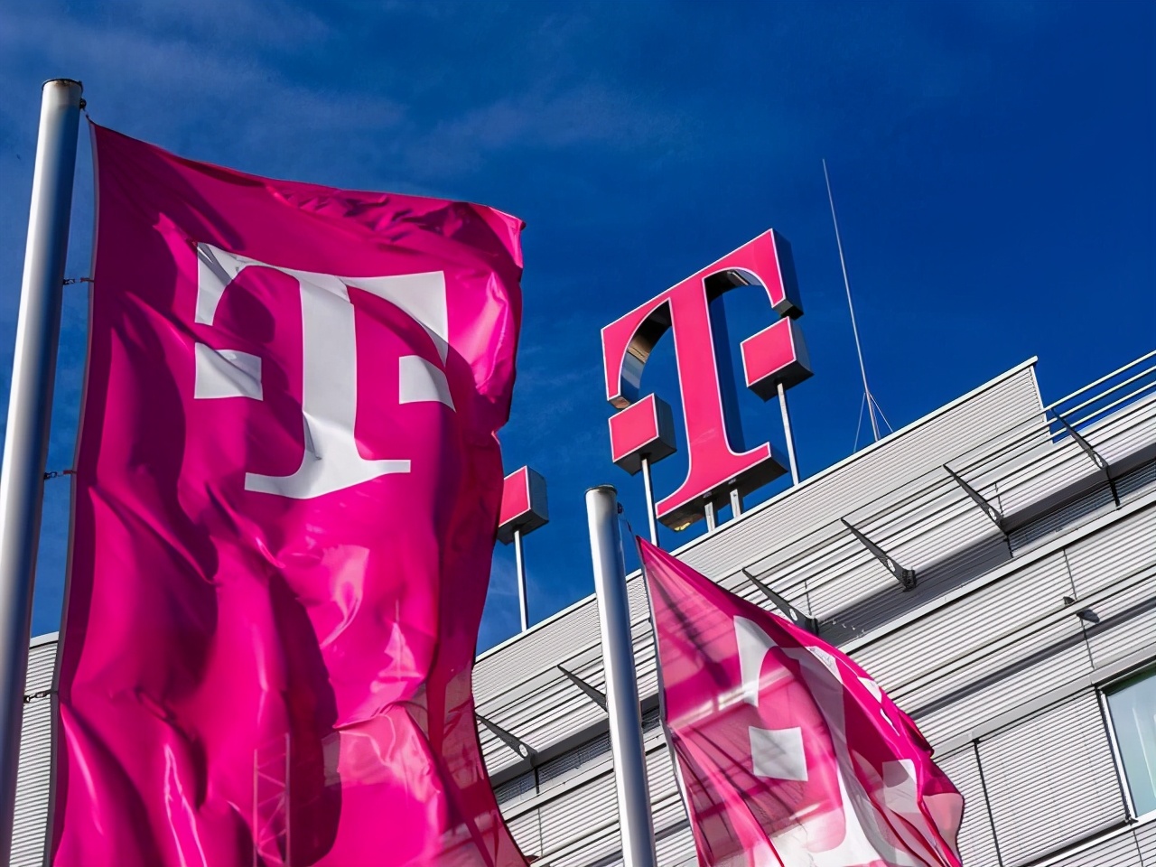 美国t-mobile白名单官解,美国t-mobile运营商最新消息