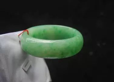 与翡翠相似的玉石有哪些,翡翠玉石真假鉴别技巧及方法