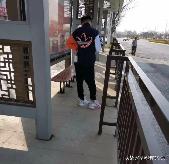 英国首相得新冠是真的吗,英国首相新冠反应