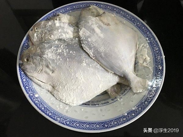 鲳鱼又简单又好吃的做法,鲳鱼这样做好吃又营养全家都爱吃