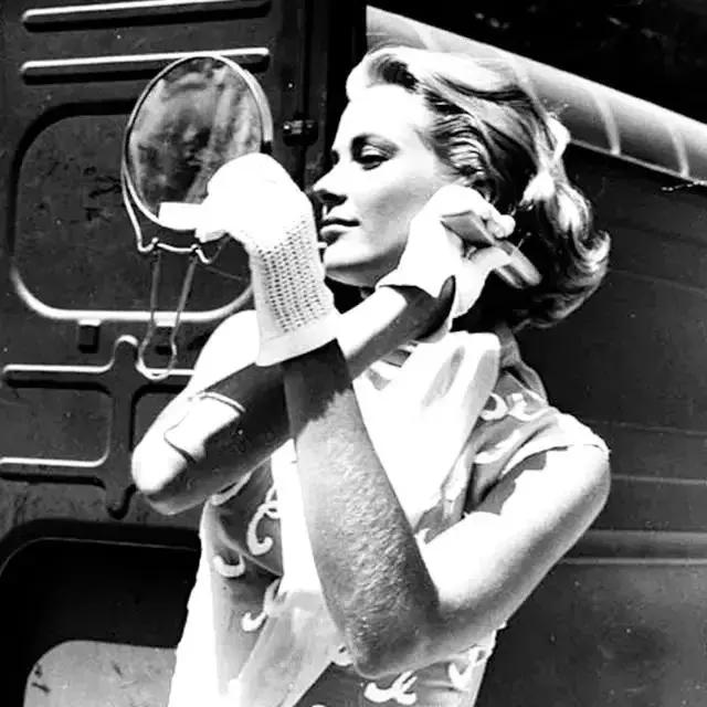 玛丽莲梦露和奥黛丽赫本有多漂亮,奥黛丽赫本和玛丽莲梦露谁最漂亮