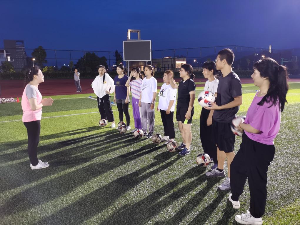 悦动足球、“足”够快乐——福鼎市2020年全市校园足球教练员培训（幼儿园专场）第6天
