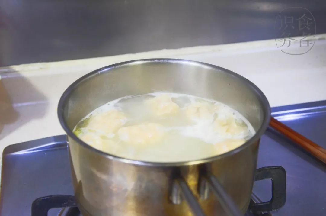 最地道的港式鲜虾云吞的做法,港式鲜虾云吞汤底不够鲜什么问题